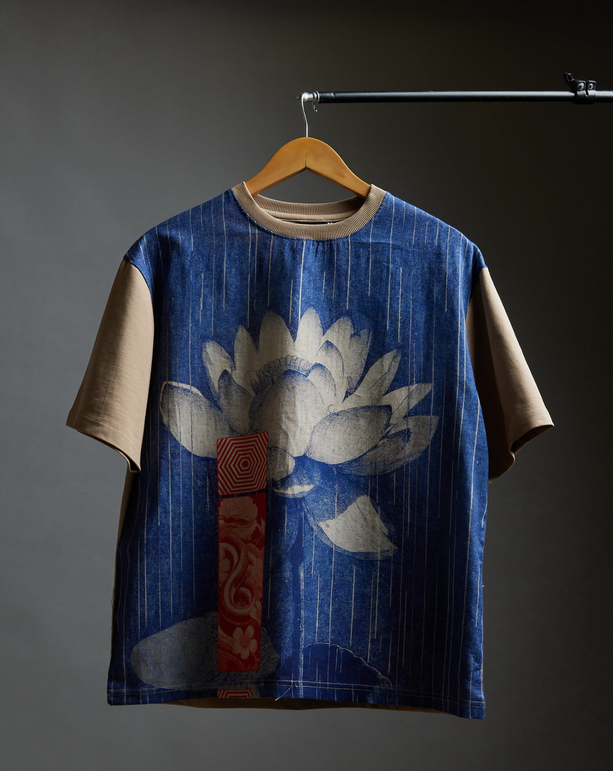 Lotus Rain (Oversize Linen T-Shirt) – KRAMPSTER®️