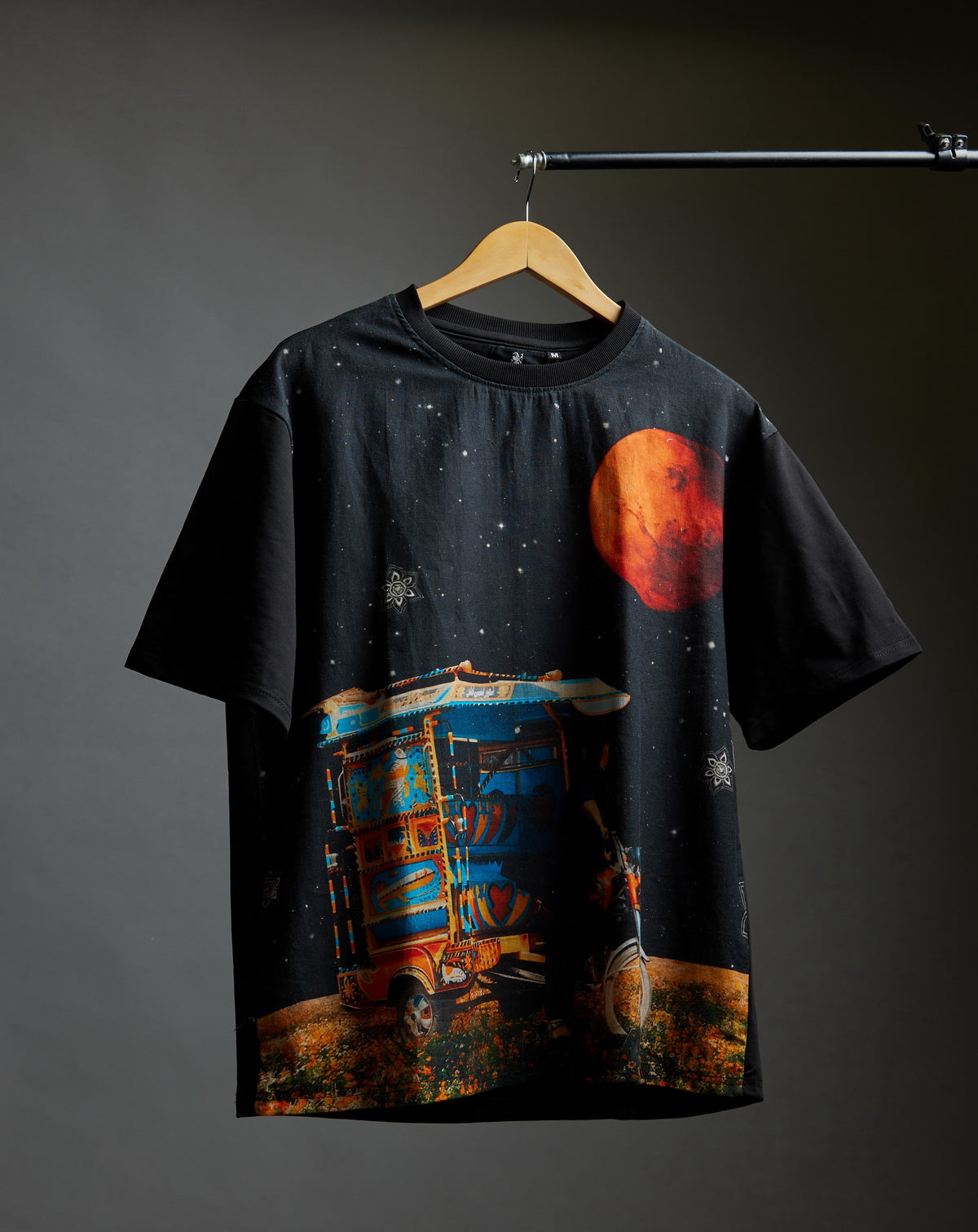 Mars Rickshaw (Oversize Linen T-Shirt) – KRAMPSTER®️