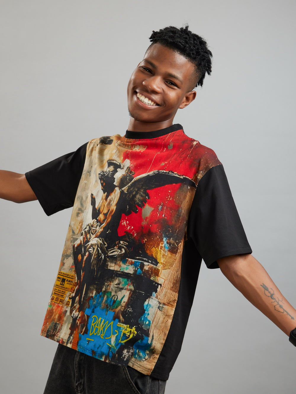Urban Seraph (Oversize Linen T-Shirt) – KRAMPSTER®️