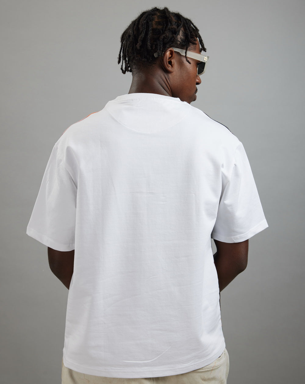 Village Skies (Oversize Linen T-Shirt) – KRAMPSTER®️
