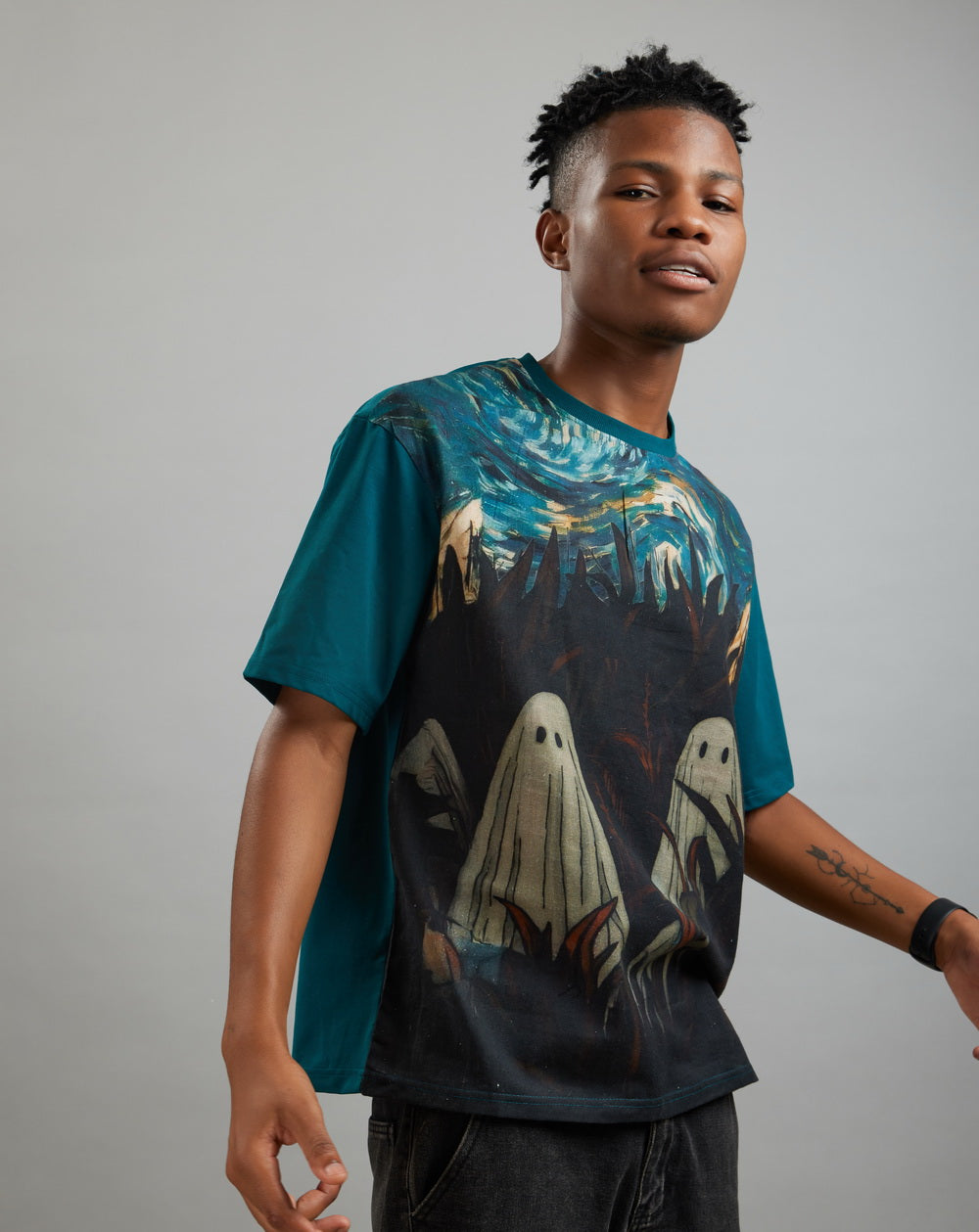 Spook Squad (Oversize Linen T-Shirt) – KRAMPSTER®️